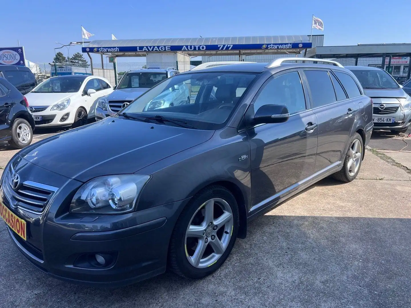 Toyota Avensis 2.2 D4D 177CH CUIR / GPS / MOTEUR A CHAINE Szürke - 2