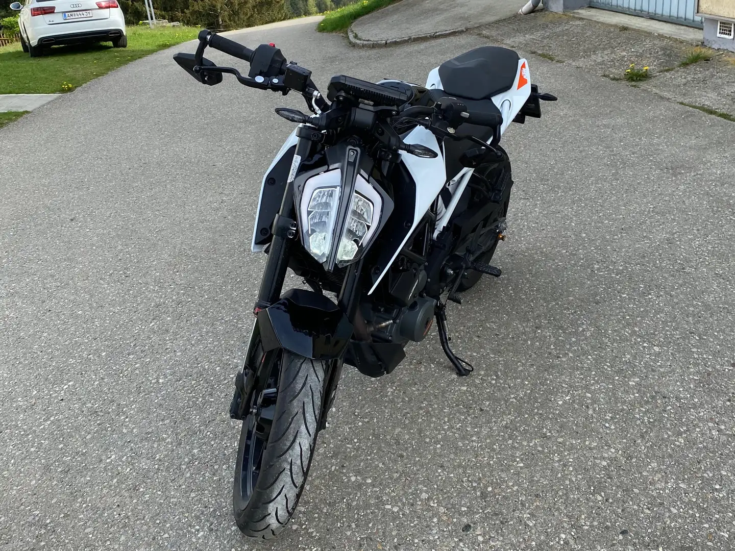 KTM 390 Duke Weiß - 2