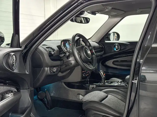 Mini Clubman view 8