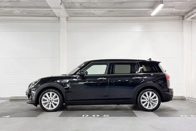 Mini Clubman view 2