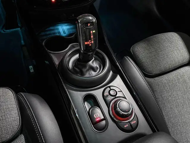 Mini Clubman view 14
