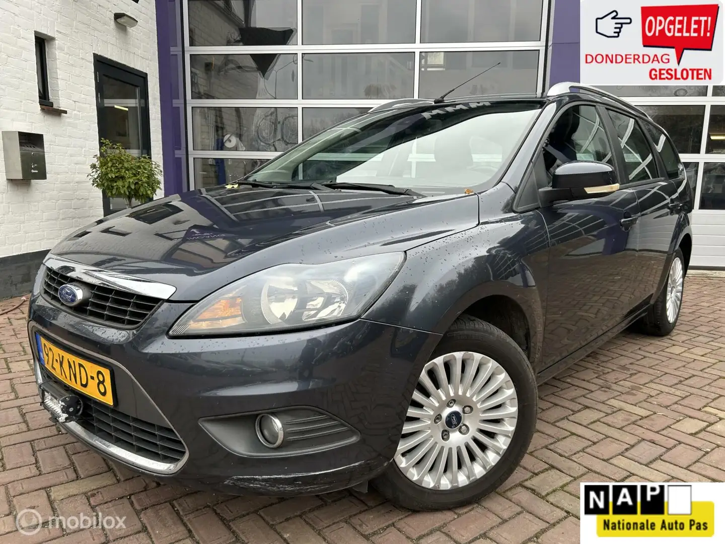 Ford Focus Wagon 1.8 Trend * AIRCO * TREKHAAK * Grijs - 1