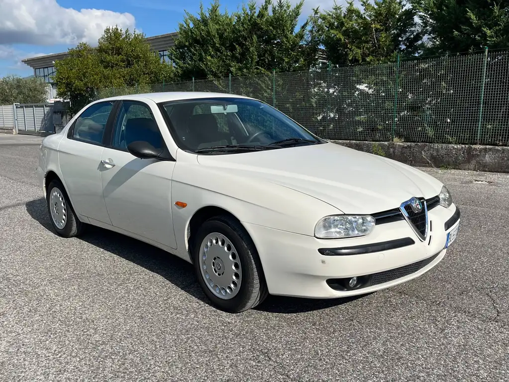 Alfa Romeo 156 2000 из Европы — купить под ключ