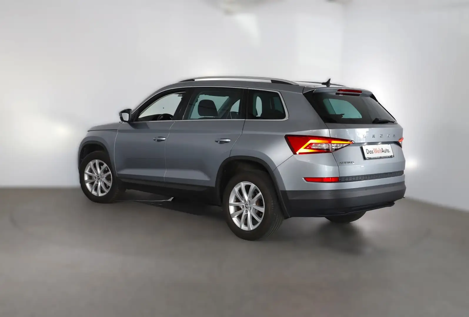 Skoda Kodiaq Style SC TSI ACT DSG Gris - 2