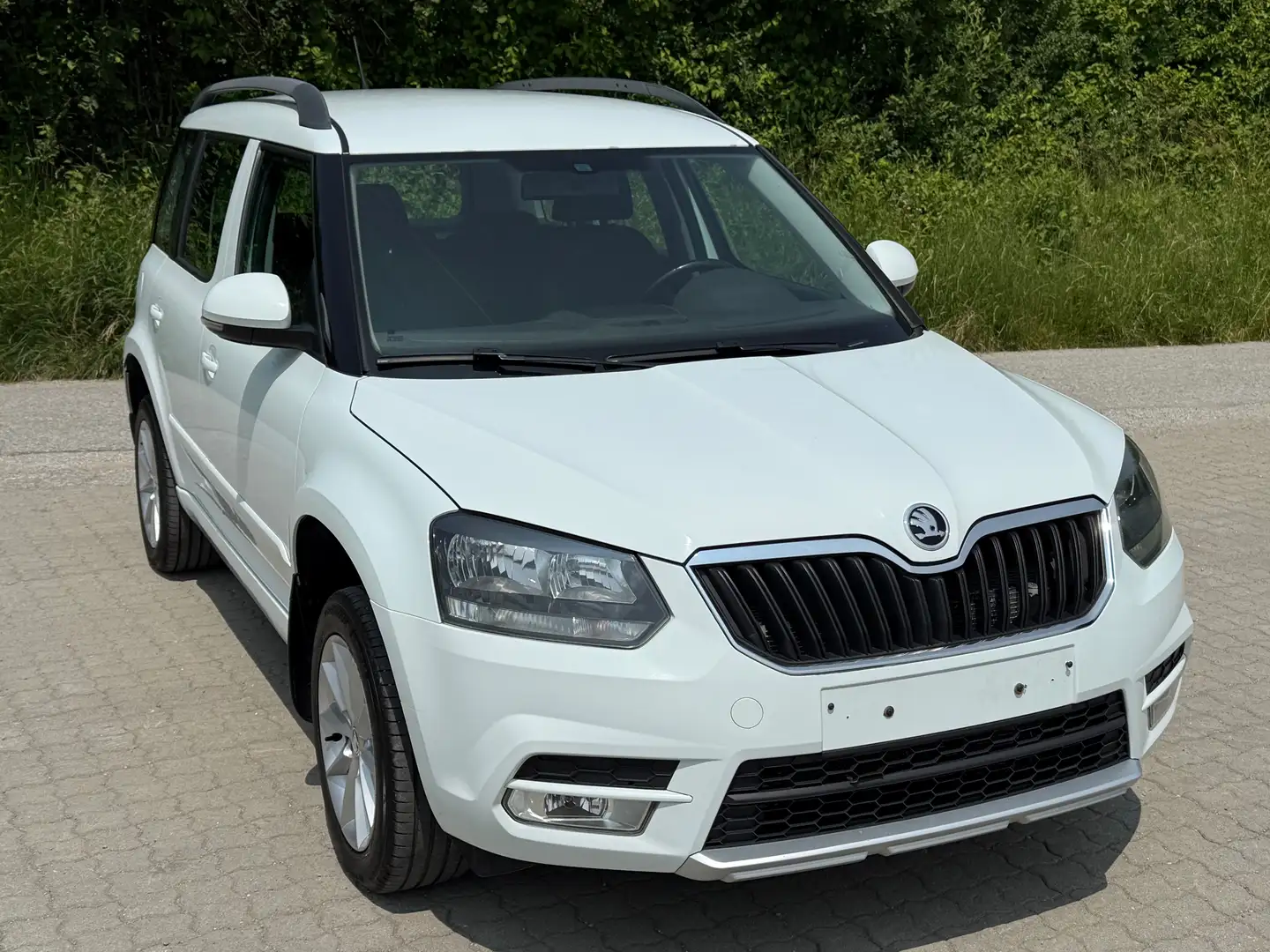 Skoda Yeti 2.0 TDI 4x4 Blanc - 1