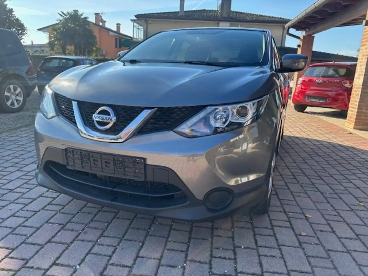 Nissan Qashqai Qashqai 1.2 dig-t Business 115cv Gris - 2