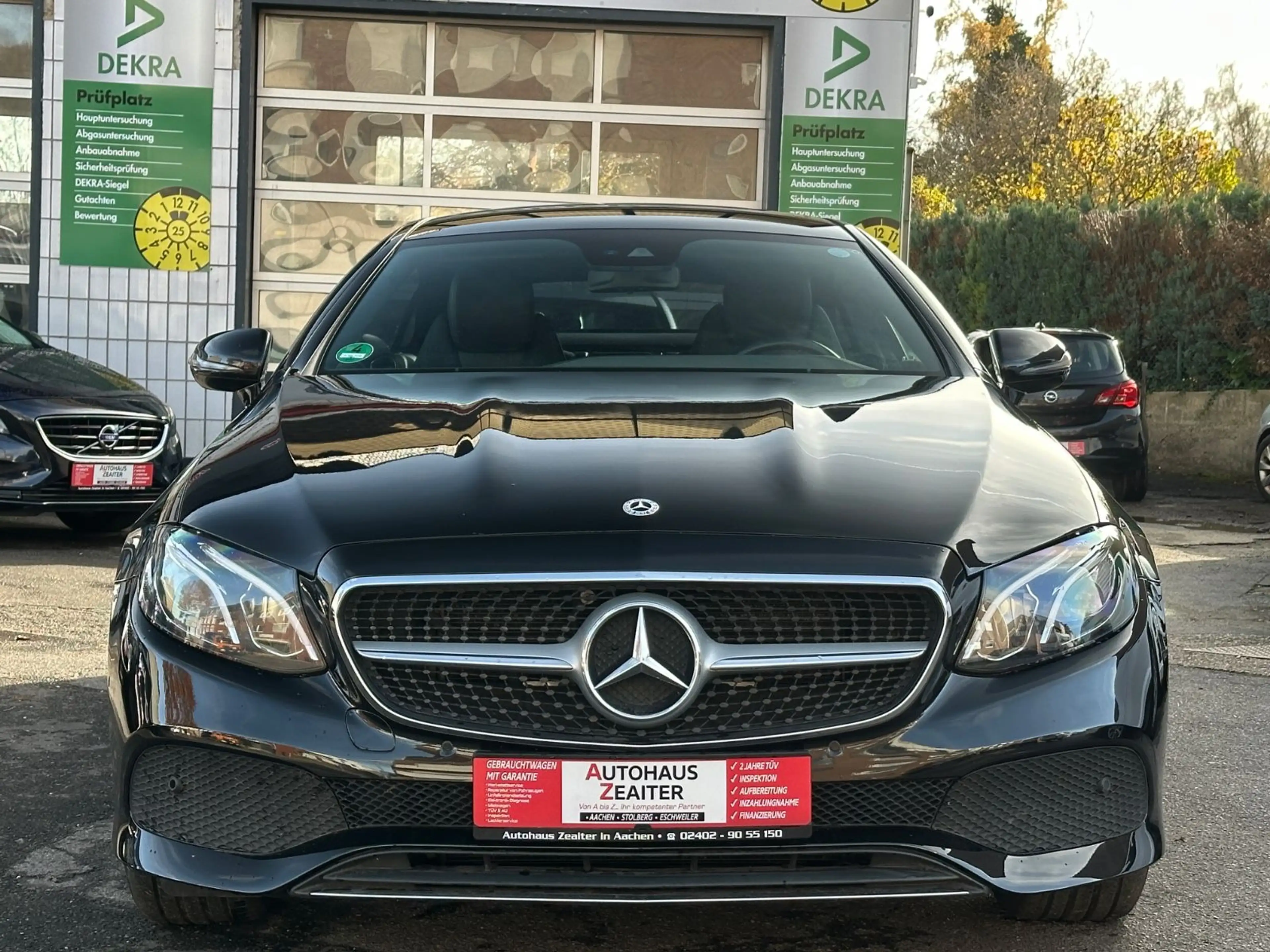 Mercedes-Benz E 300 Coupe*1.Hand*Tüv*Inspektion* — photo 3