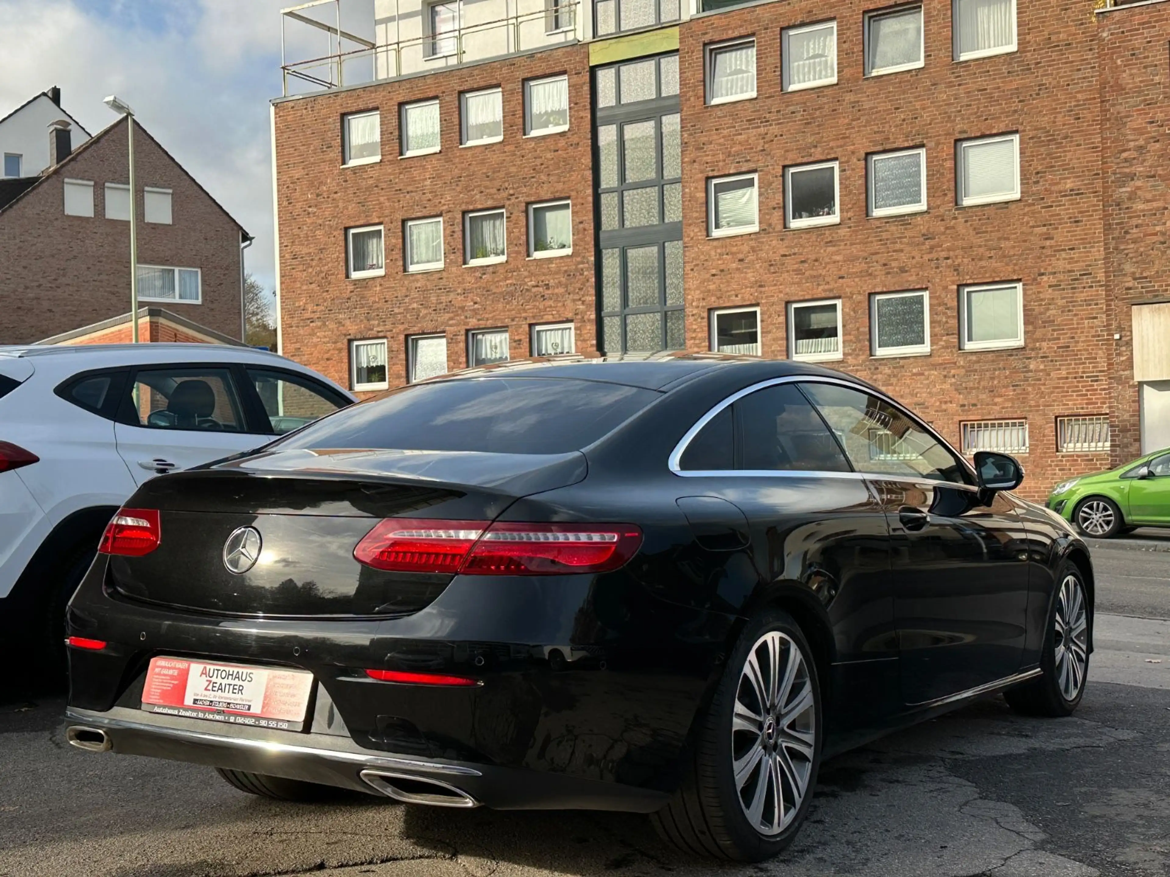 Mercedes-Benz E 300 Coupe*1.Hand*Tüv*Inspektion* — photo 9