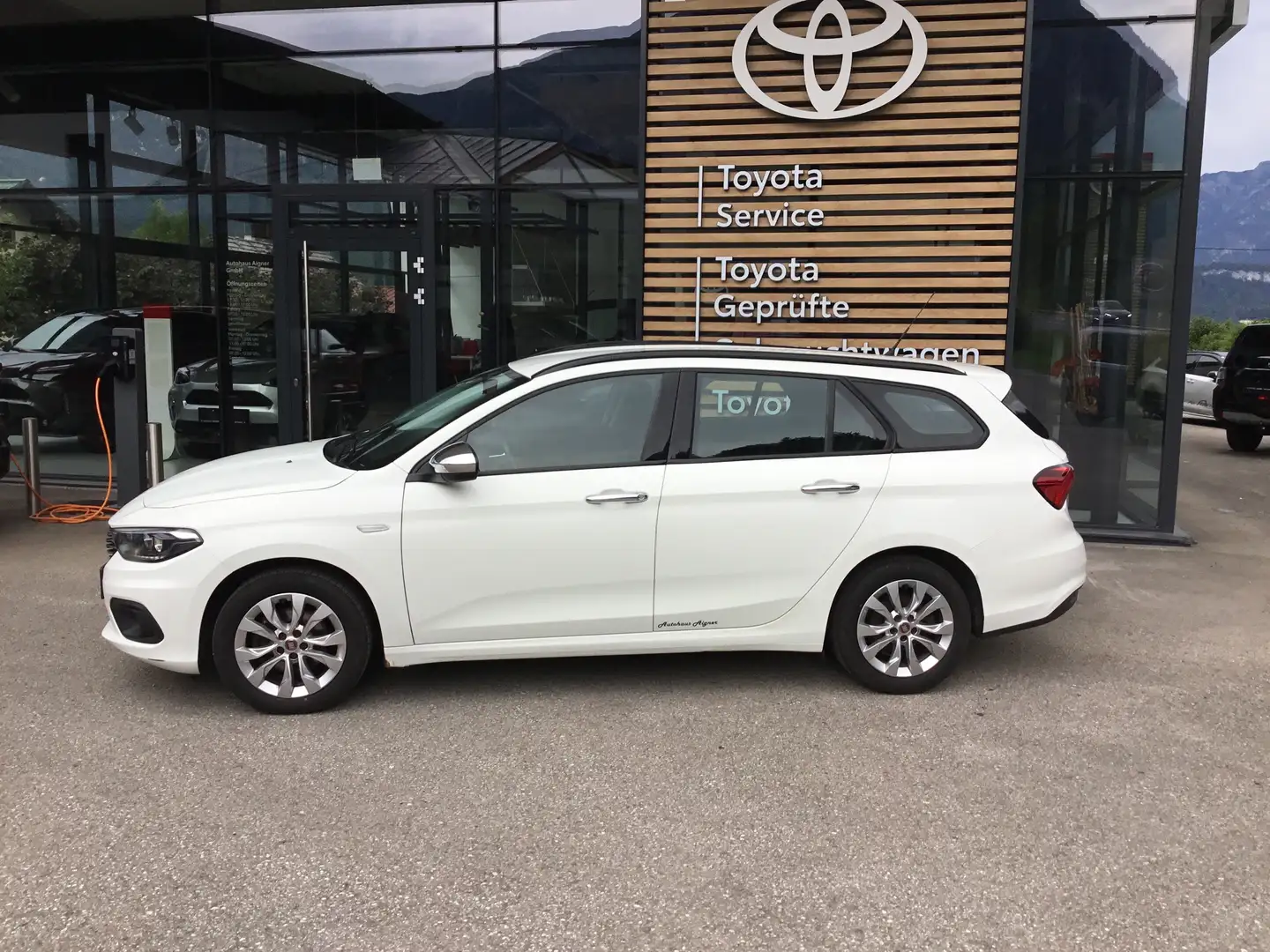 Fiat Tipo 1,4 T-Jet 120 Start Weiß - 1