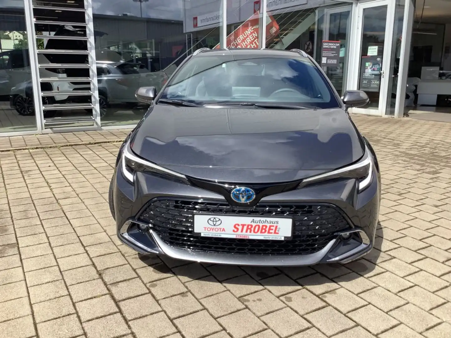 Toyota Corolla 2.0 Hybrid Touring Sports Team Deutschland (ZE1HE) Grau - 2