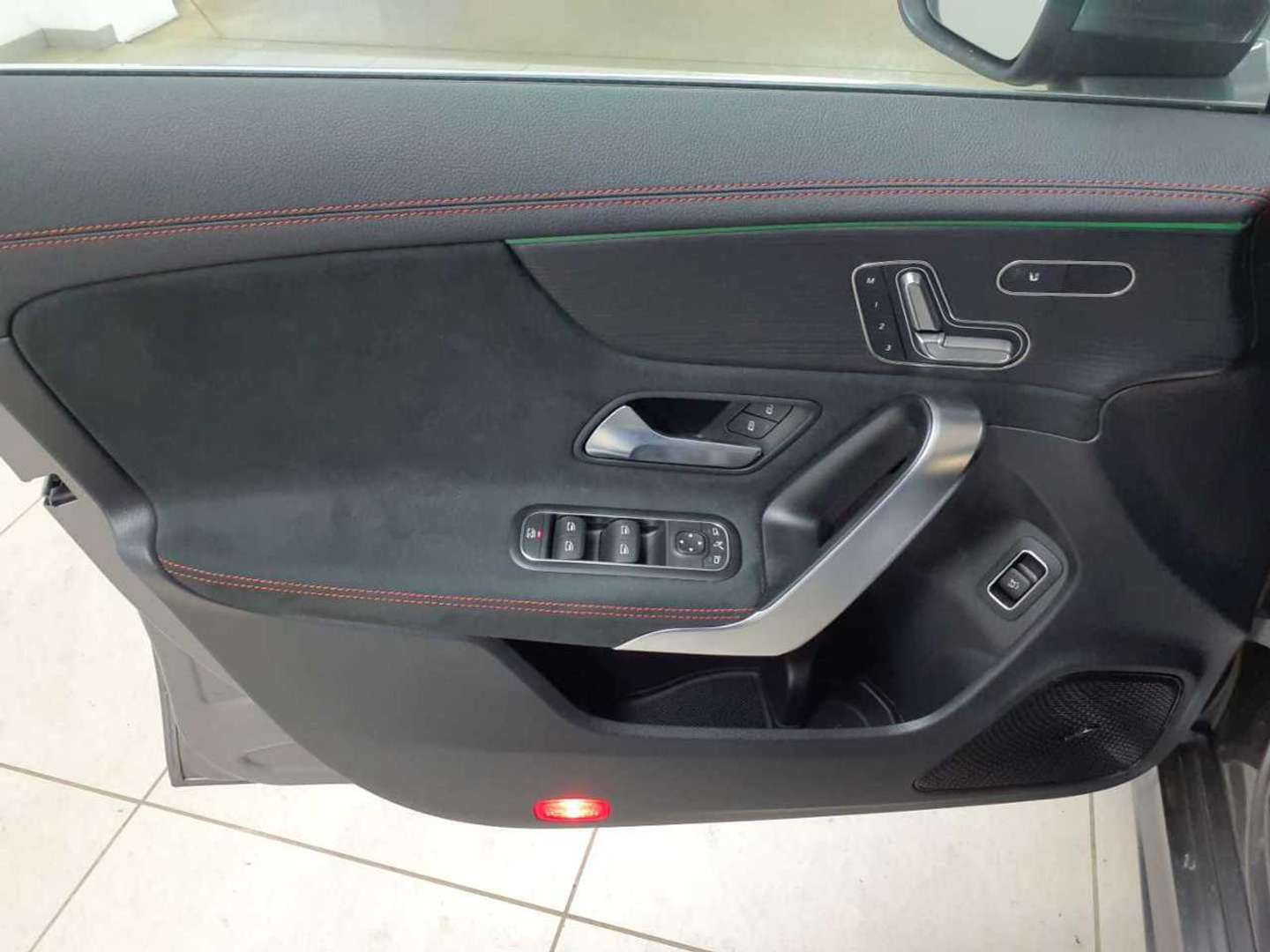 Mercedes CLA 180 AMG Line -  - Joinsteer - #2