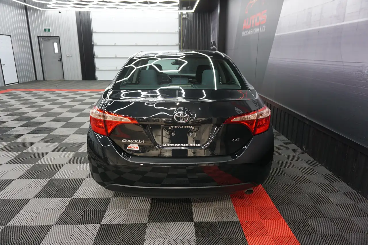Toyota Corolla снимка Toyota Corolla