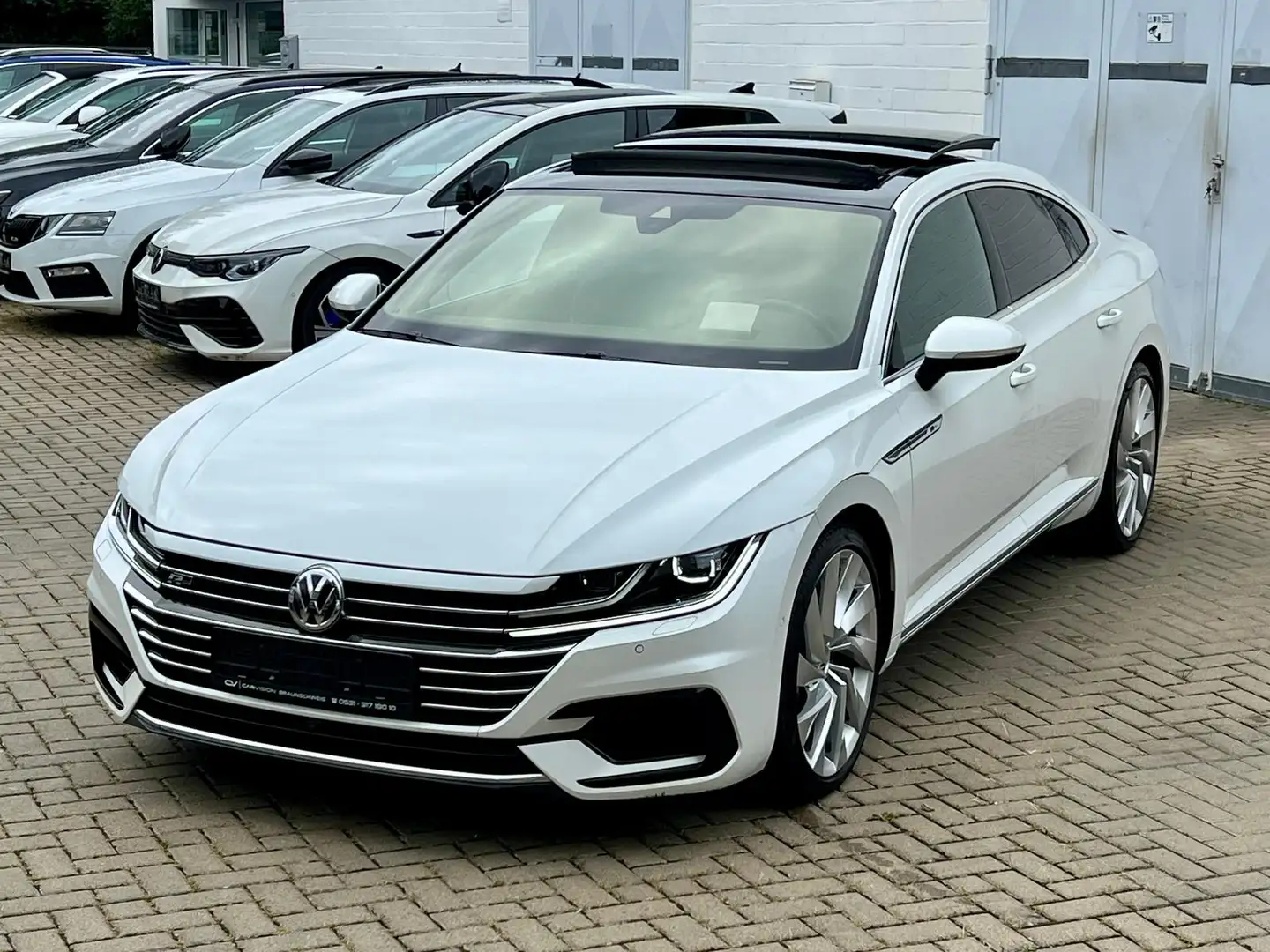 Volkswagen Arteon R-LINE*PANO*STDHZG*DCC*AHK*KESSY*DYNAUDIO Weiß - 2