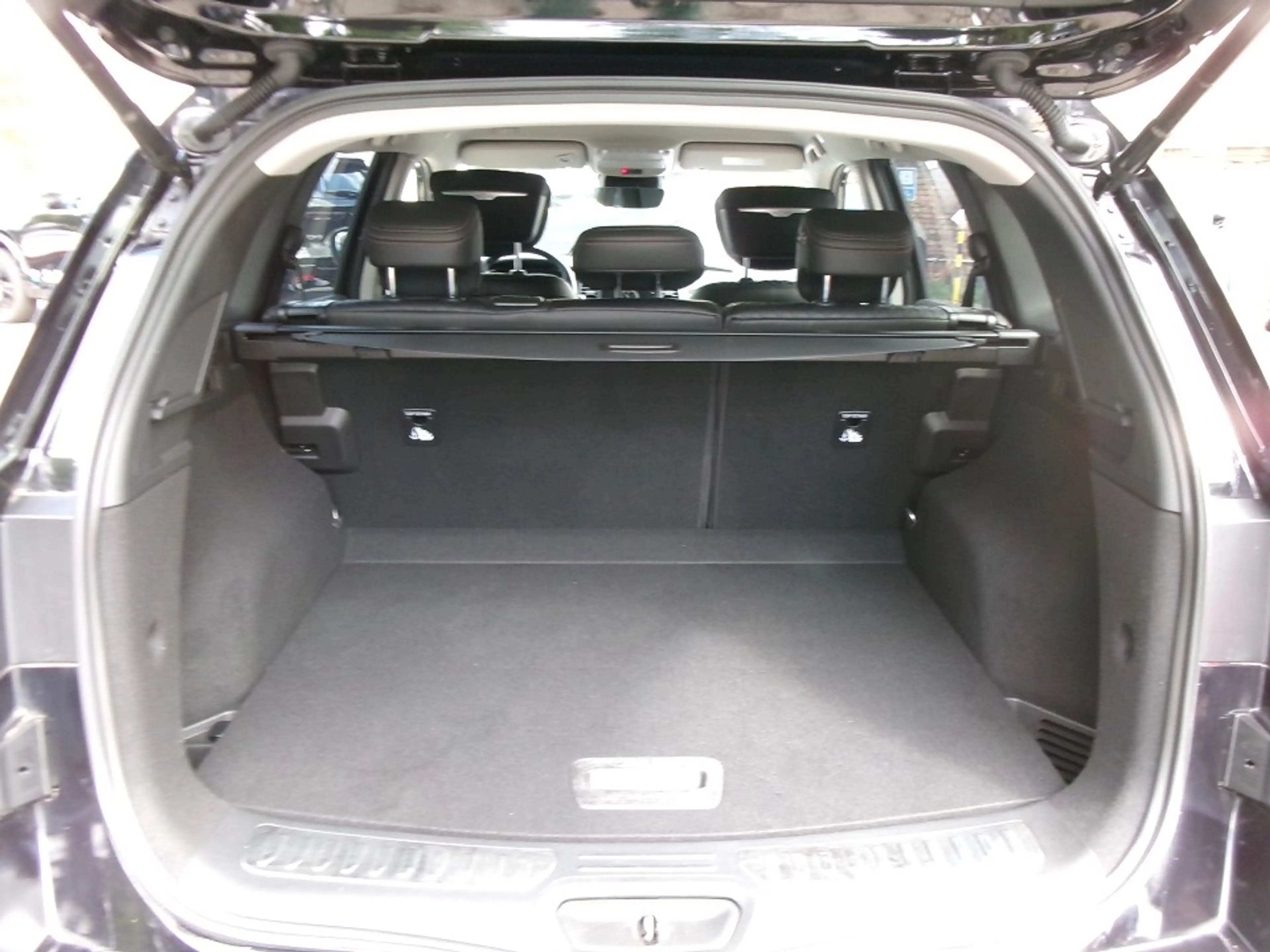 Renault Koleos Initiale Paris 4x4 AHK Automatik — photo 5