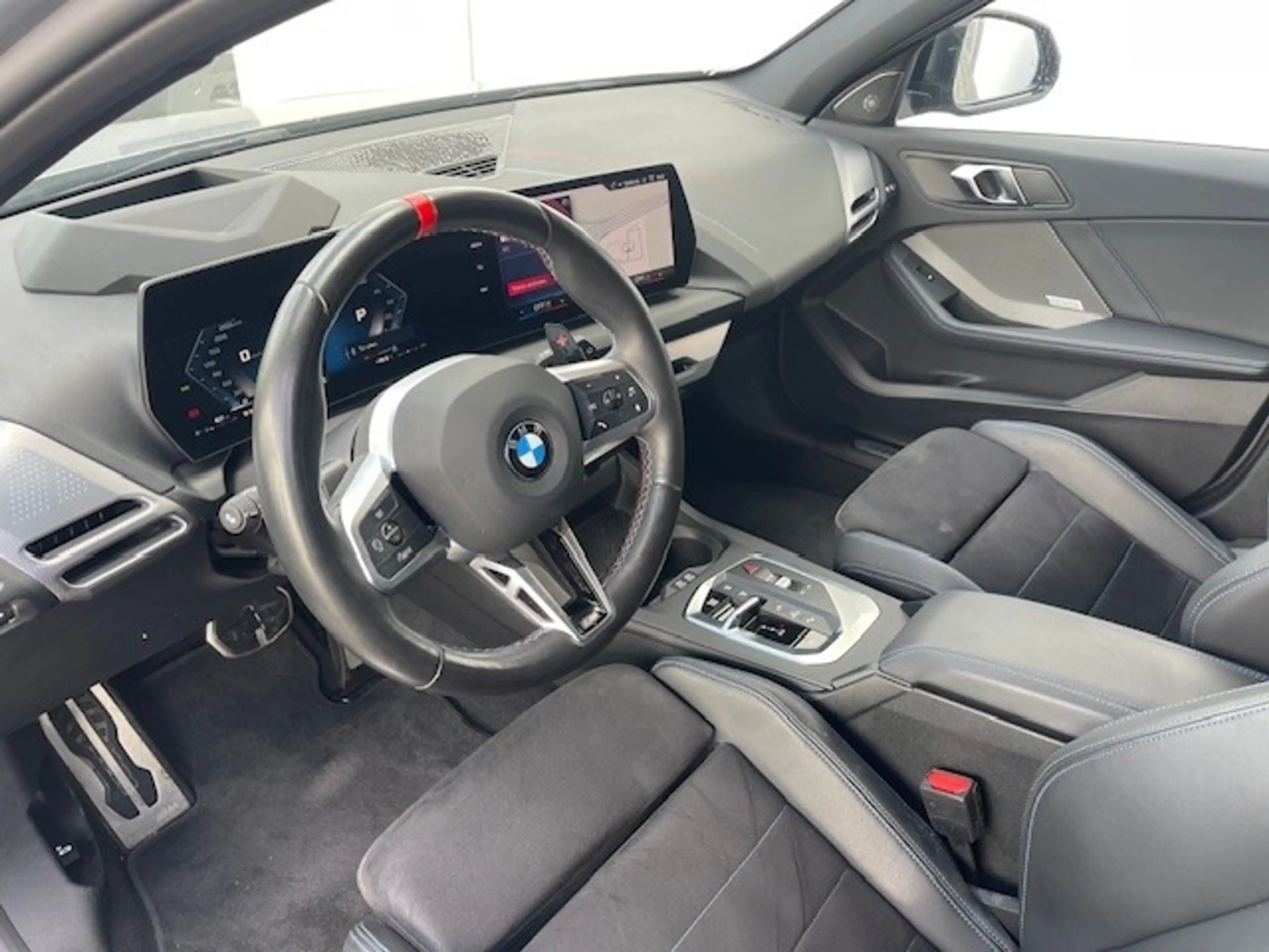 BMW 135 iA xDrive Limousine HUD AD Navi Digitales Cockpit — photo 5