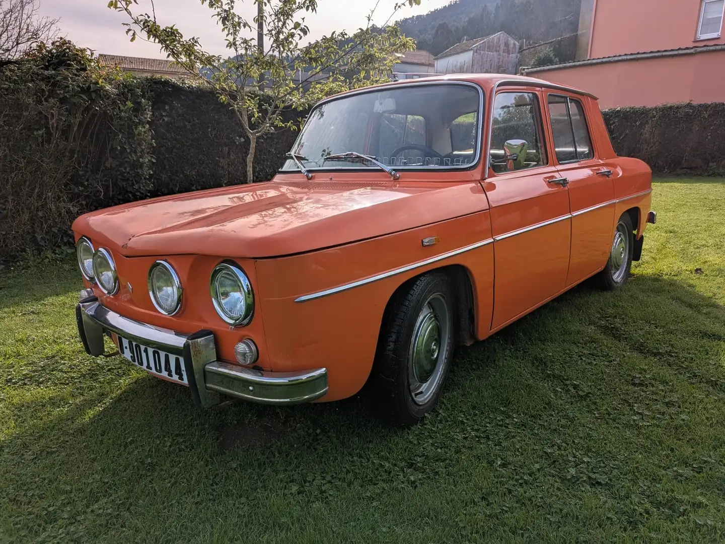 Renault - 1