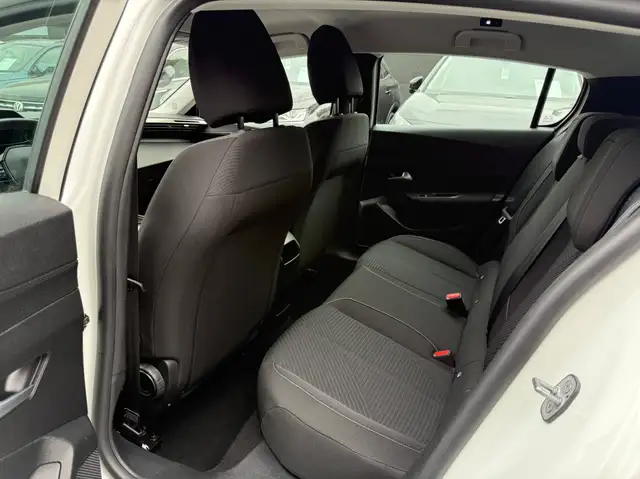 Peugeot 308 view 15