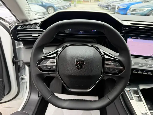 Peugeot 308 view 18