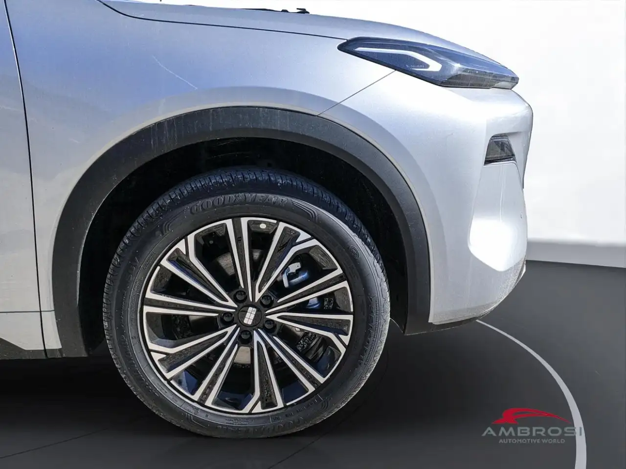 Geely Starray EM-i 2026 — фото 15