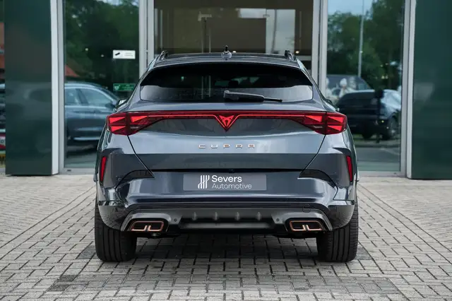 Cupra Formentor view 9