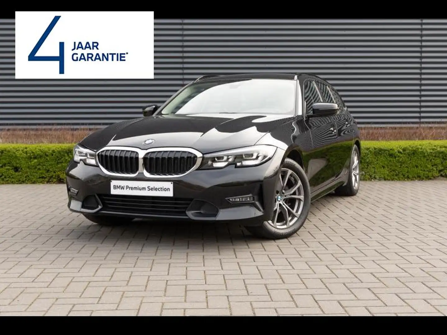 BMW 318 Touring 318i Touring Sport Line/Trekhaak Elektr./Z Zwart - 1