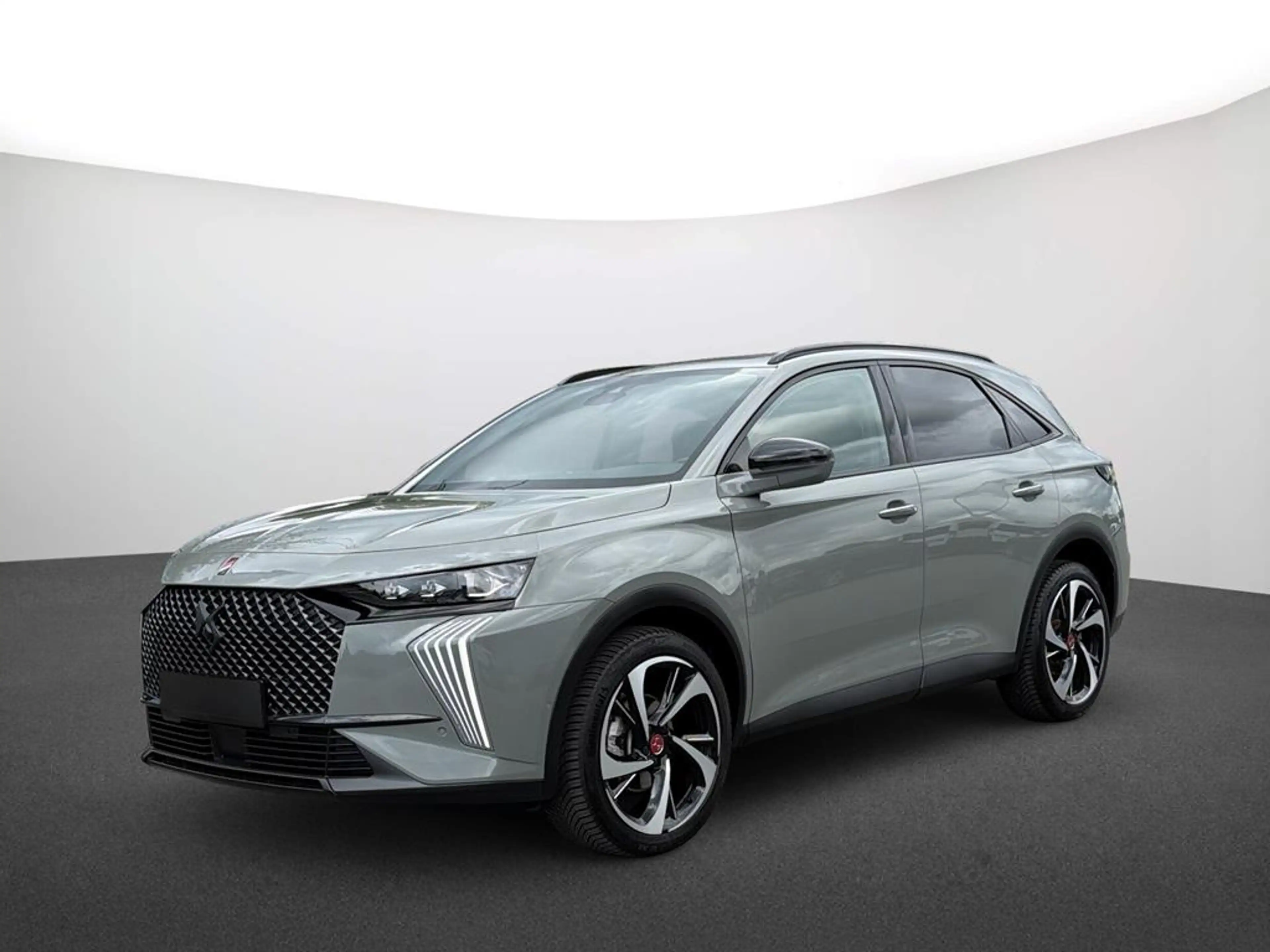 DS Automobiles DS 7 Performance Line+ KAMERA+KLIMA+PDC