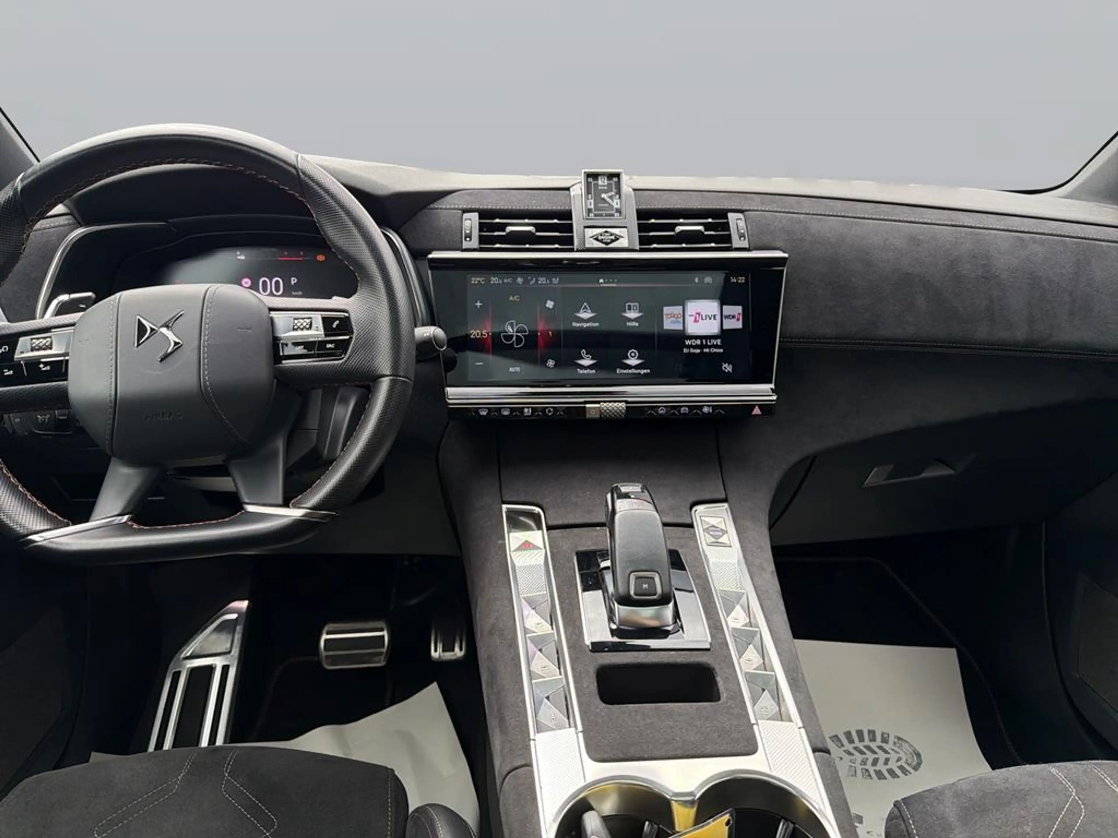 DS Automobiles DS 7 Performance Line+ KAMERA+KLIMA+PDC — photo 9