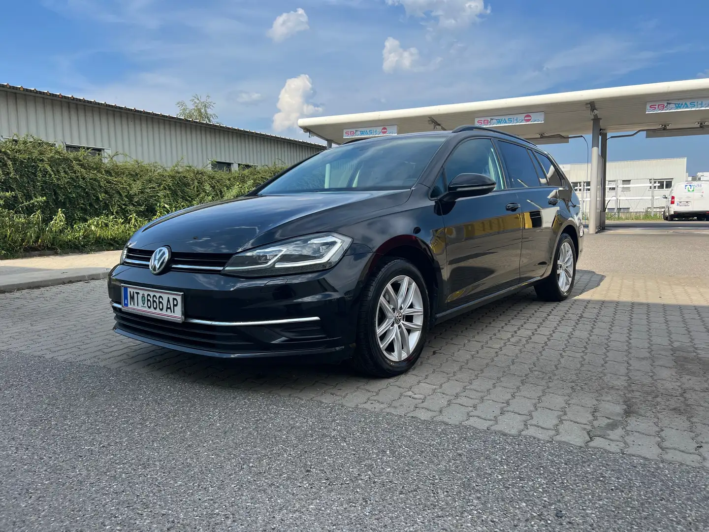 Volkswagen Golf Variant Golf Variant Comfortline 1,6 TDI DSG Comfortline Schwarz - 2