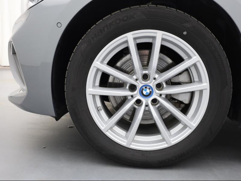 BMW 320 e Berline — photo 8