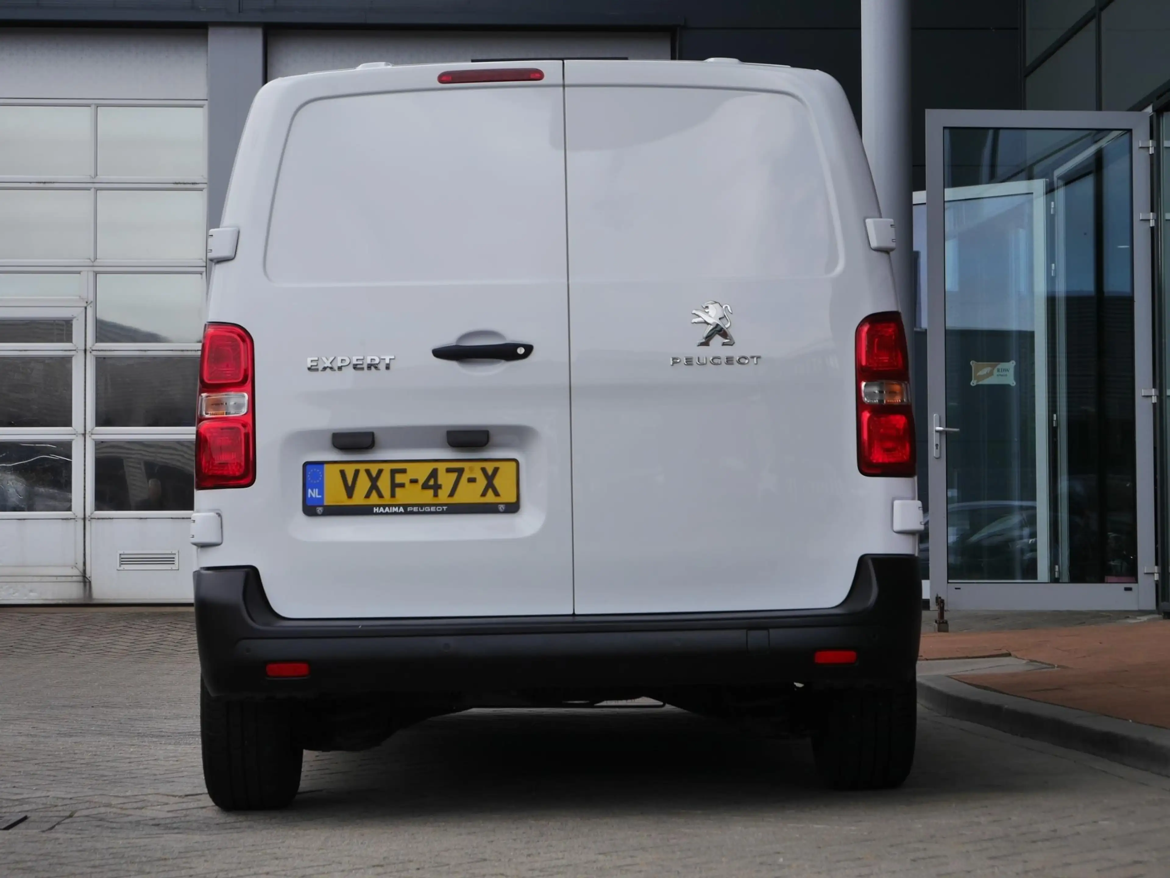 Peugeot Expert 2.0 BlueHDI 145 Standard Premium | 2x Schuifdeur | — photo 4
