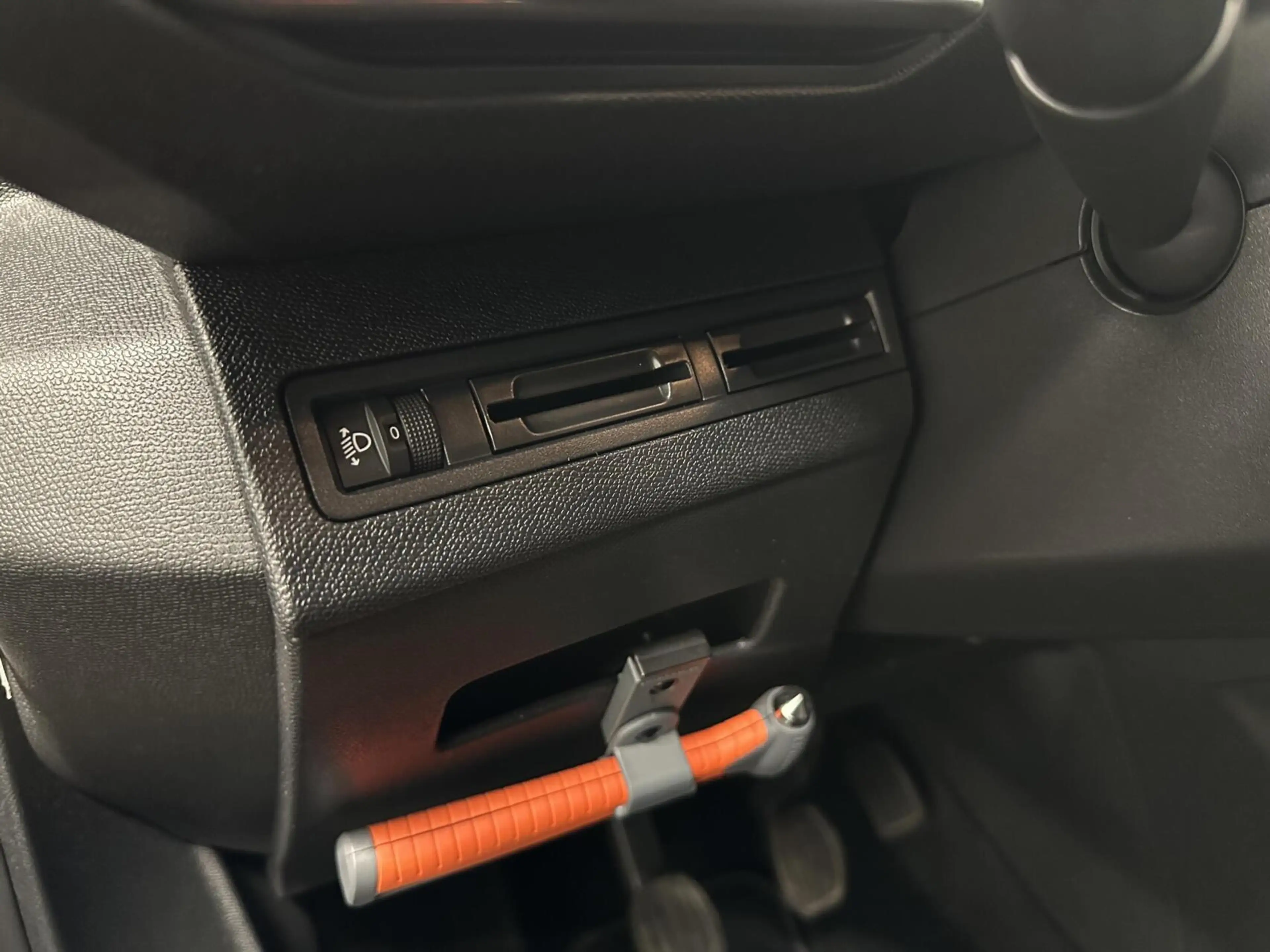 Peugeot 3008 1.2 PureTech Blue lease Executive Avantage NAVI CA — photo 15