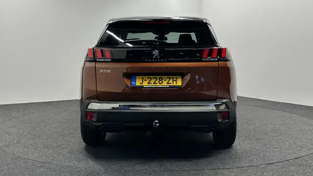 Peugeot 3008 view 6