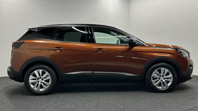 Peugeot 3008 view 8