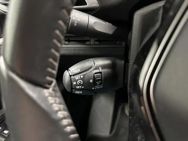 Peugeot 3008 view 18