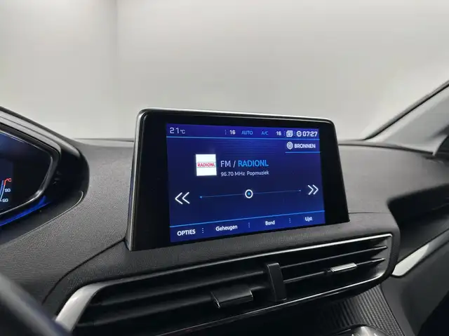Peugeot 3008 view 25