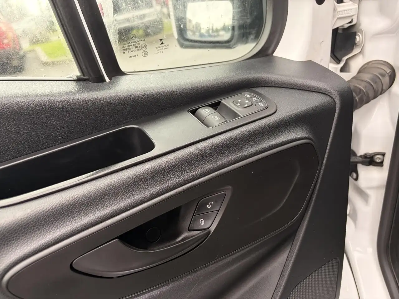 Mercedes-Benz Sprinter снимка Mercedes-Benz Sprinter