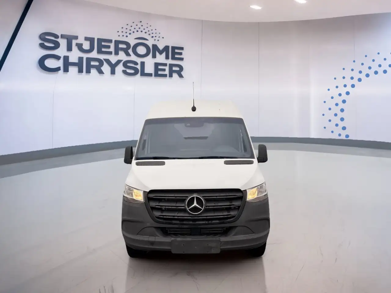 Mercedes-Benz Sprinter снимка Mercedes-Benz Sprinter