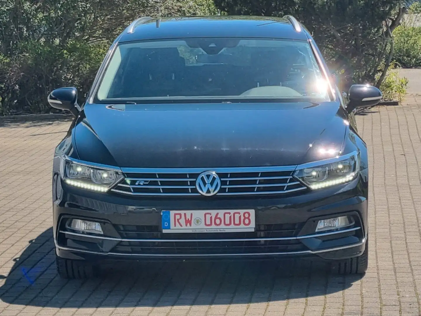 Volkswagen Passat 2.0 TDI R-LINE/HIGHLINE/NAVI/LED/KAMERA Schwarz - 2