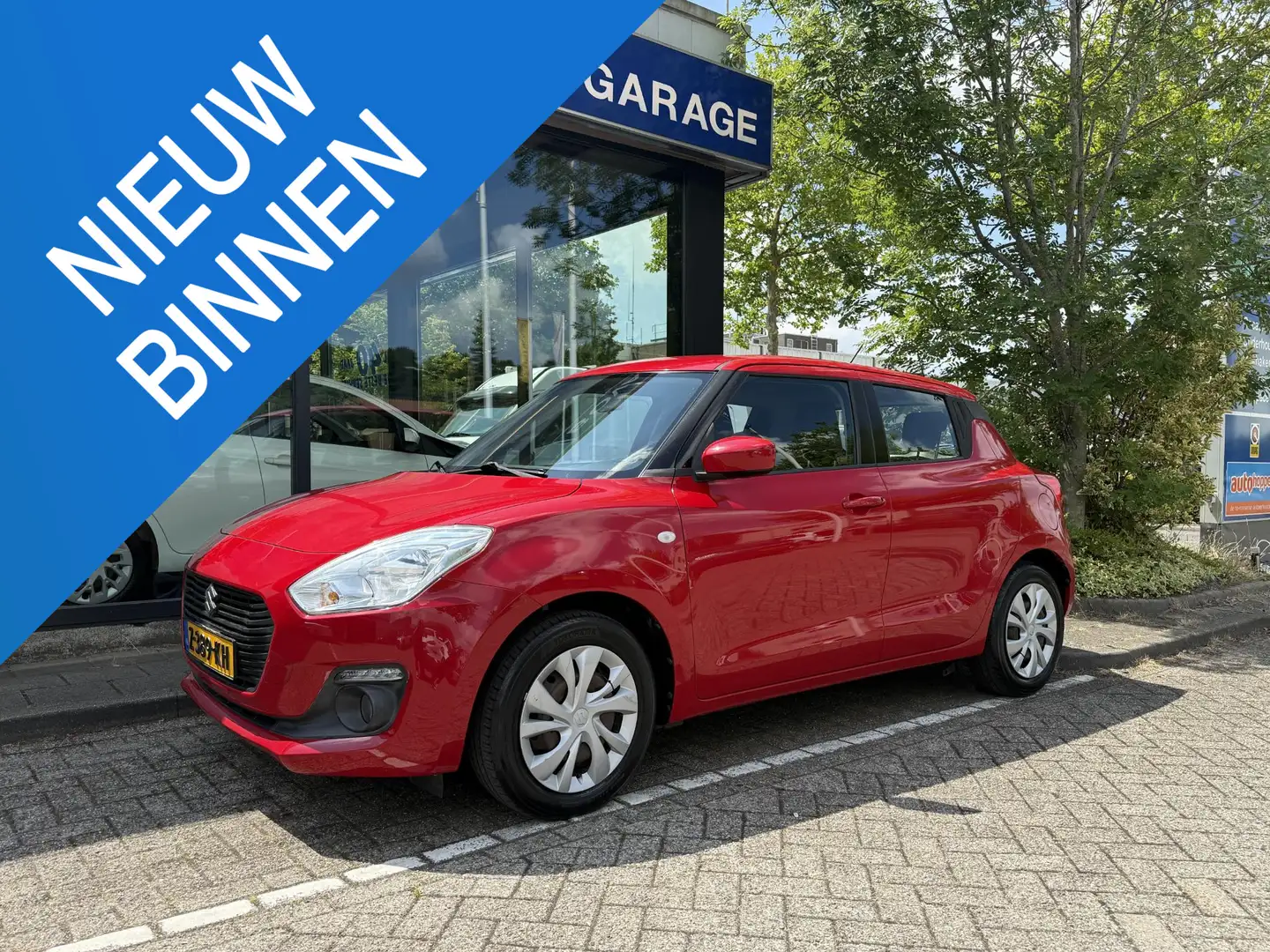 Suzuki Swift 1.2 Comfort Rood - 1