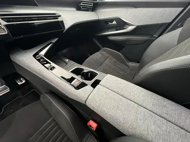 Peugeot 3008 view 14