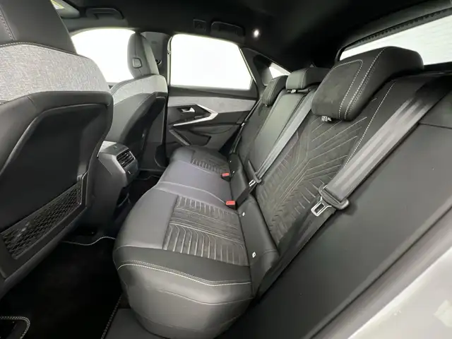 Peugeot 3008 view 8