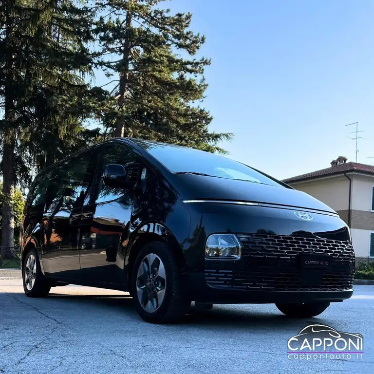 Hyundai STARIA 2024 из Европы — купить под ключ