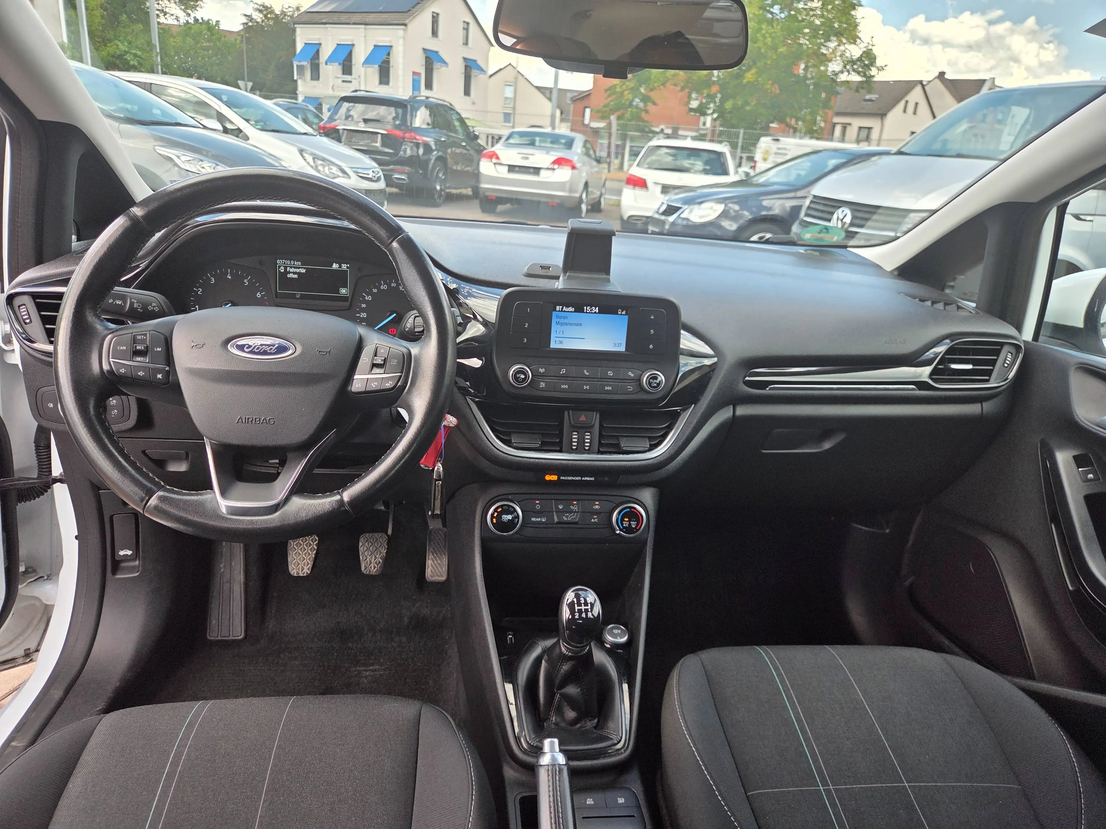 Ford Fiesta Trend — photo 9