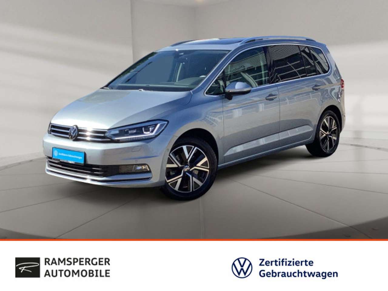 Volkswagen Touran — Volkswagen Touran 1.5 TSI DSG Highline AHK ACC Pano Standh.