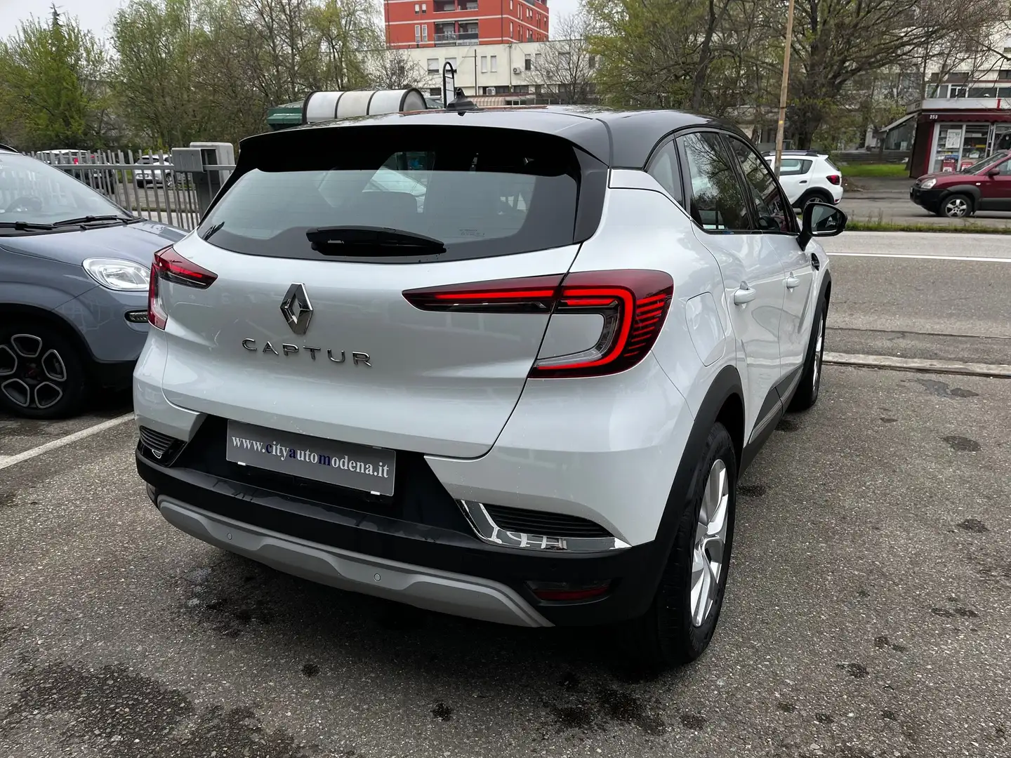 Renault Captur 1.0 tce Intens 90cv my21 Bi-Color Bianco - 2