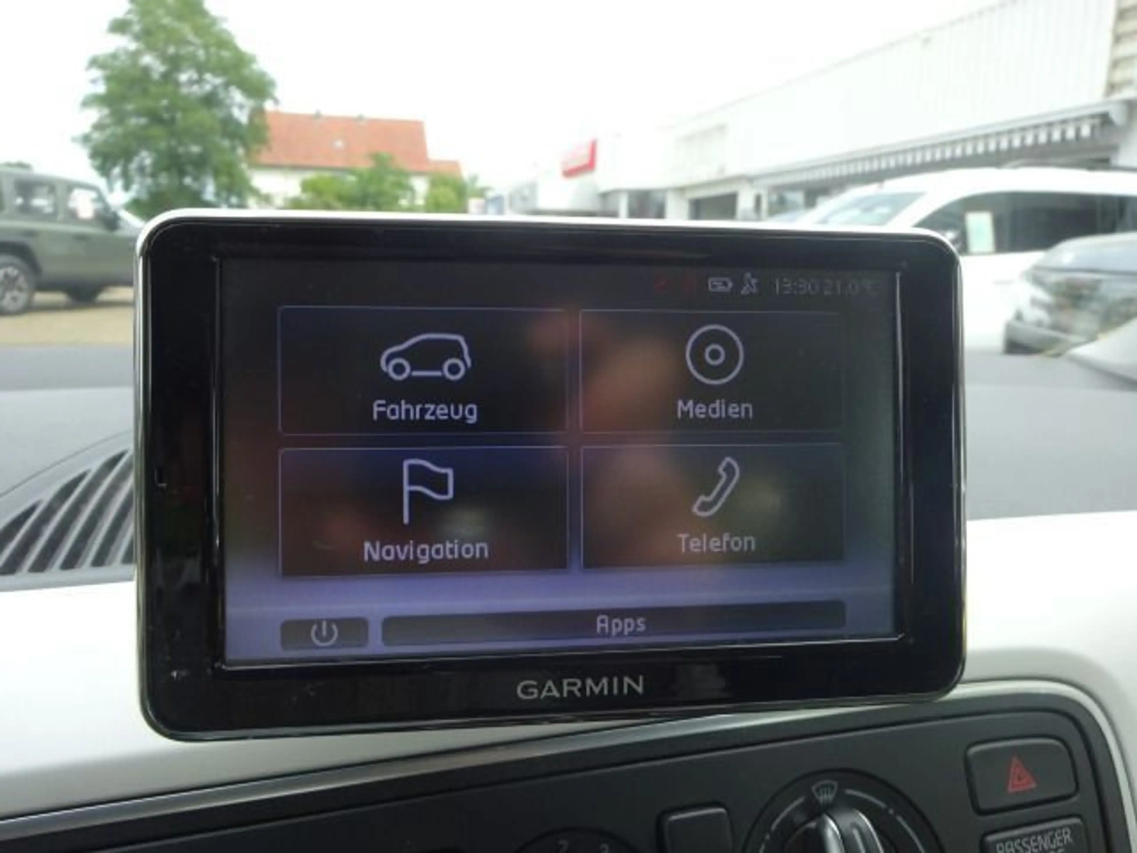 SEAT Mii 1.0 Chic SHZ Navi PDC — photo 14