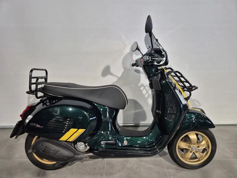 Vespa GTS 300