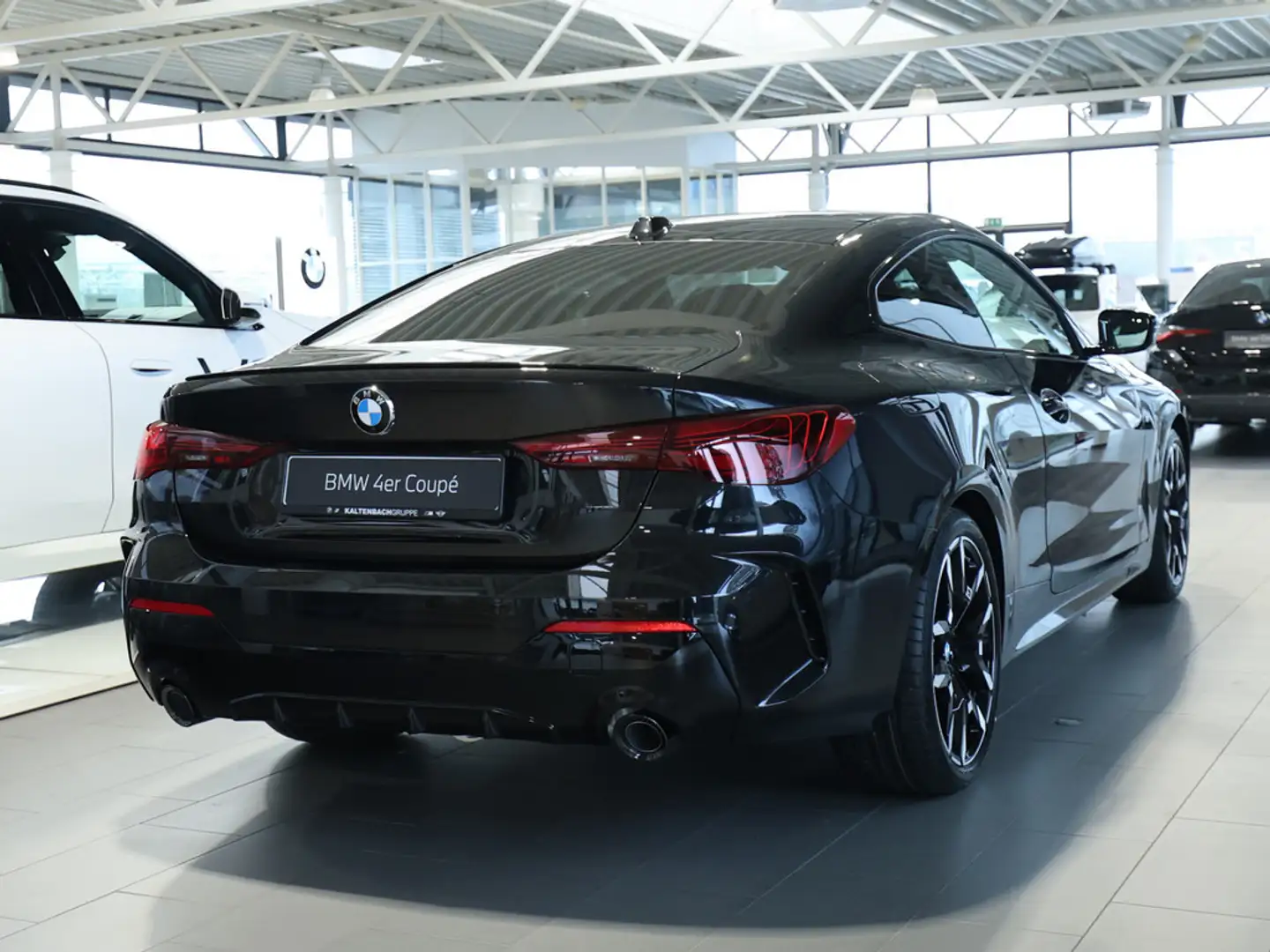BMW 420 i Coupe M-Sport AHK 360° HUD LED ACC NAVI Nero - 2