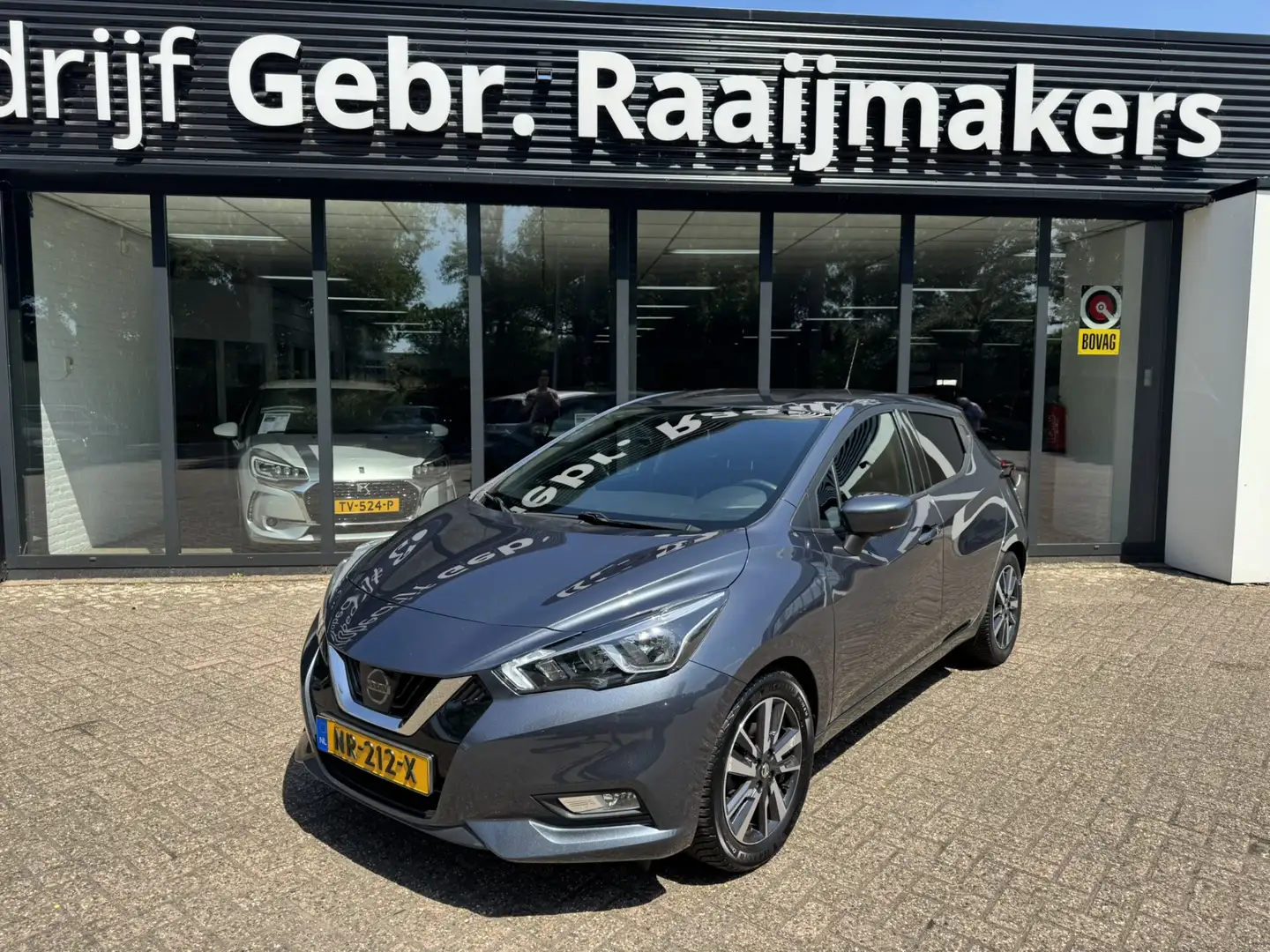 Nissan Micra 0.9 IG-T N-Connecta*Navi*Camera* Grijs - 1