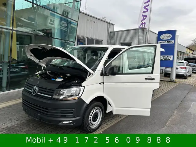 Volkswagen Transporter view 10